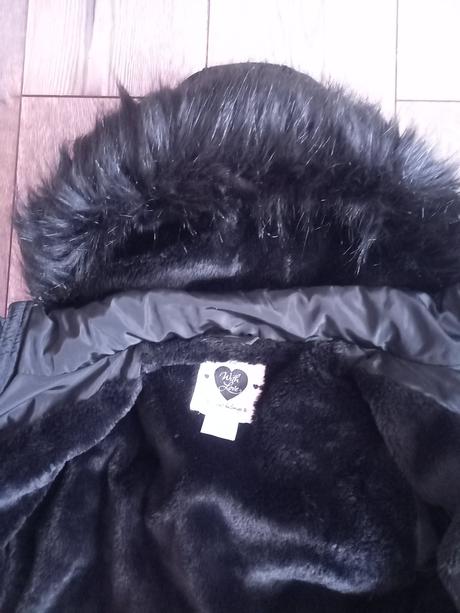 Teplá bunda, f&f,146