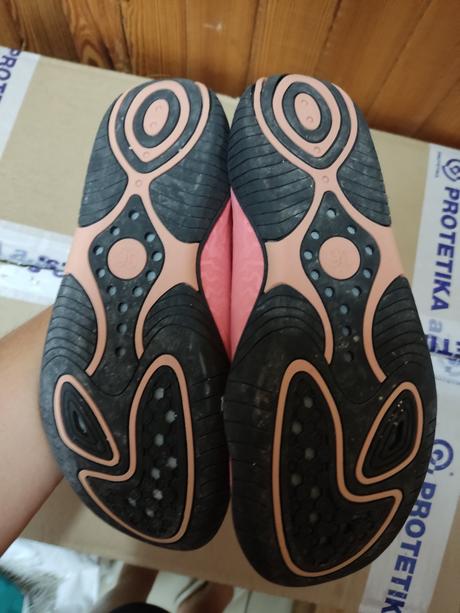 Topánky do vody, 36