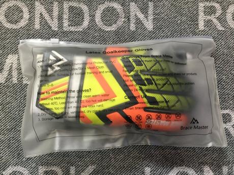 Fudbalove brankarske rukavice velkost 5, 