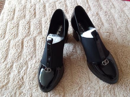 Dámske poltopánky, 39