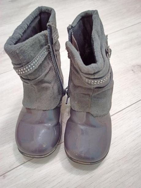 Čižmičky veľ.23, 23