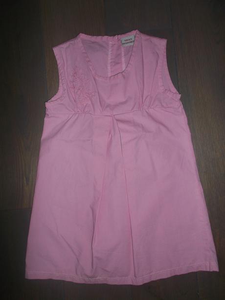 Ruzove saty, next,104