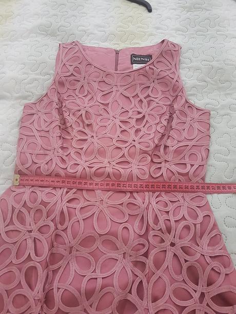 Spolocenske saty, 36