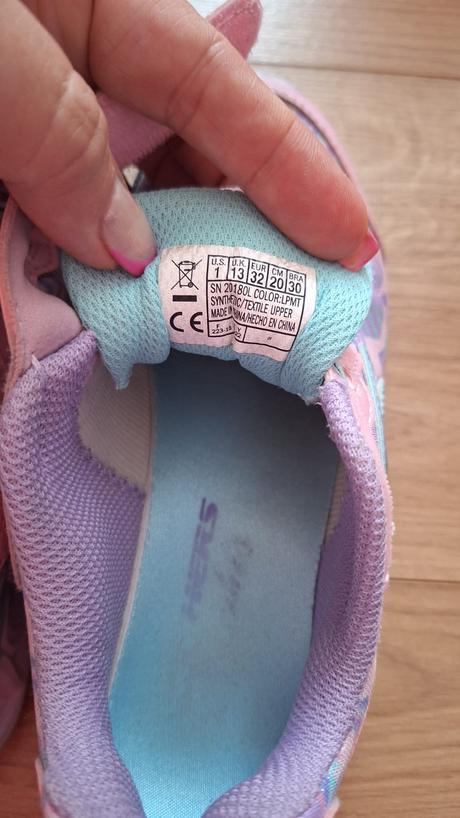 Tenisky svetielkujúce, skechers,32