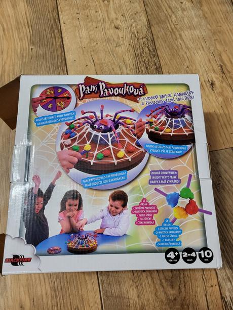 Pani pavúkov spoločenská hra 17.99e malo hrana, 