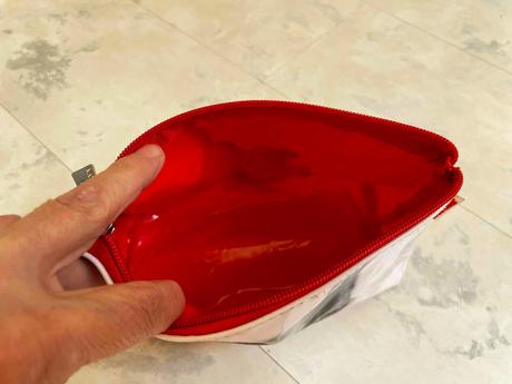 Kozmetická taštička,