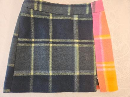 Hrubsia podsita minisukna, 34