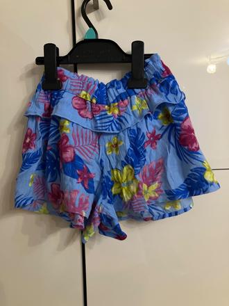 Šortky, benetton,122