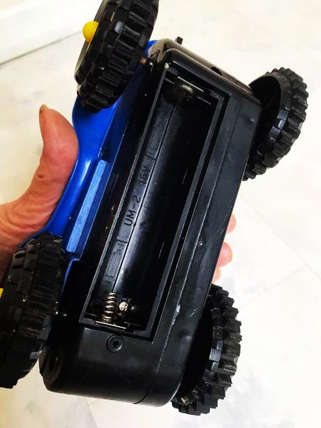 Starý veľký retro jeep / 2 ks,