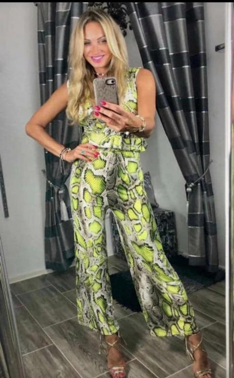 Overal s hadím vzorom, 