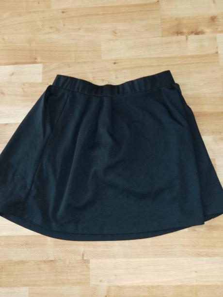 Dievčenská sukňa, s