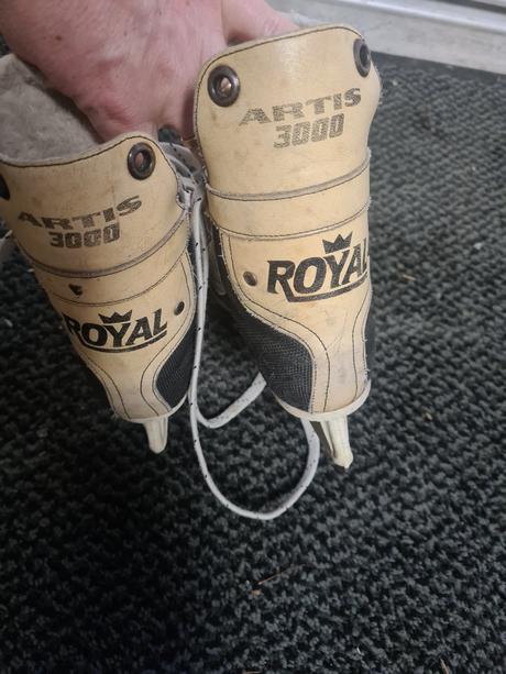 Hokejové korčule, botas,30