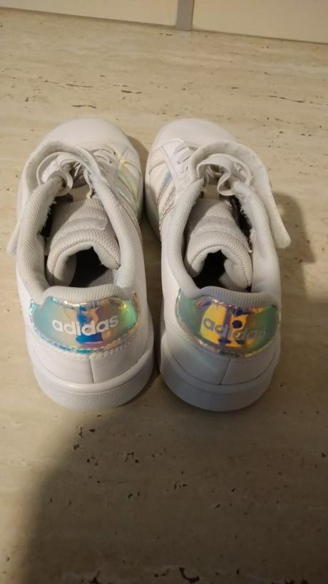 Biele kožené našuchovacie botasky zn. adidas č. 31, adidas,31