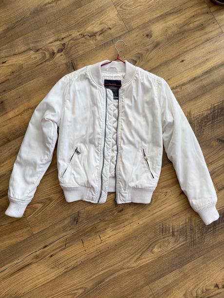 Bunda bombera, bershka,s
