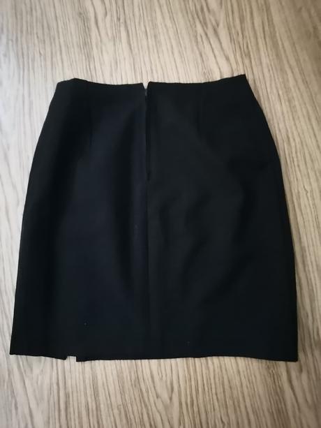 Dámska sukňa veľ. 38, 38