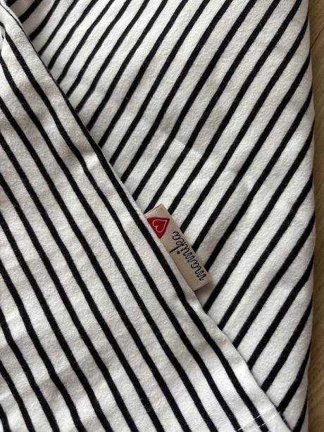 Tielko na dojčenie mamika, 