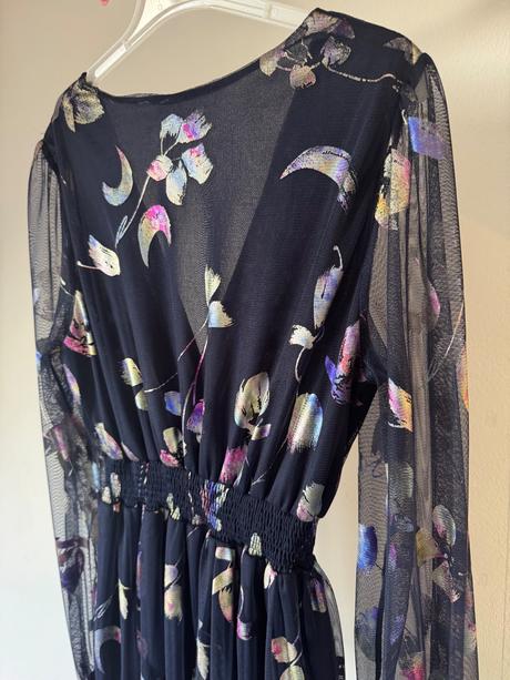 Kvietkované šaty, m