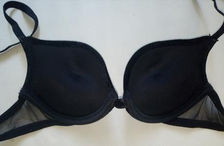 Zamatová podprsenka, 70a