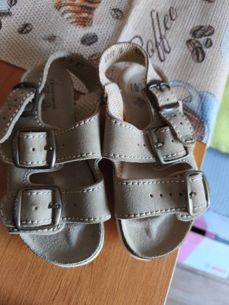 Zdravotné sandále, 27