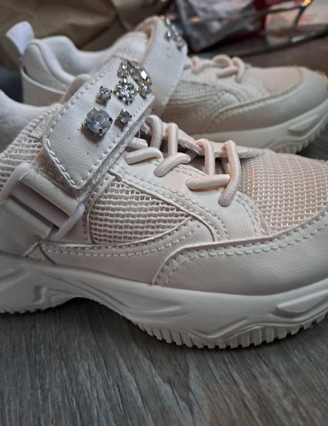 Diamantove tenisky, zara,27