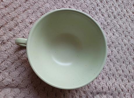 Zelený hrnček s bodkami ikea,