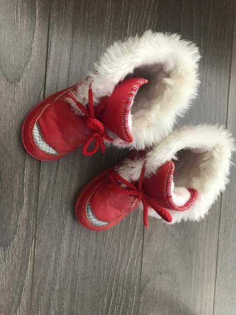 Retro červené čižmičky, 25