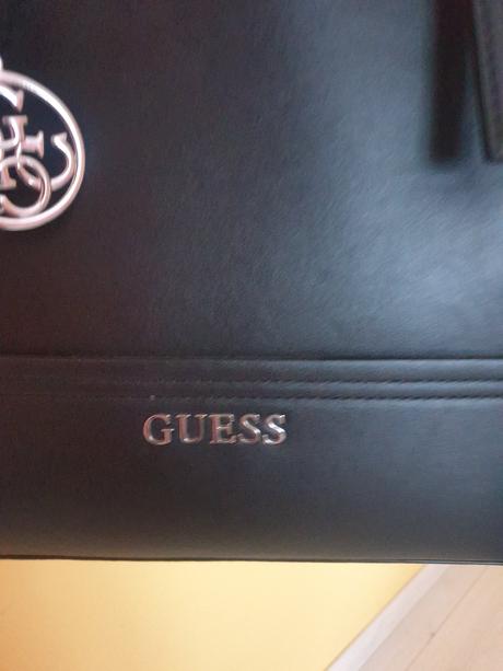 Kabelka guess, guess
