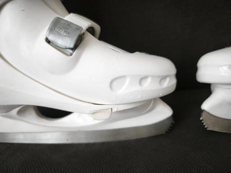 Korčule na ľad 32-35, 32