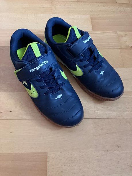 Halovky, kangaroos,37