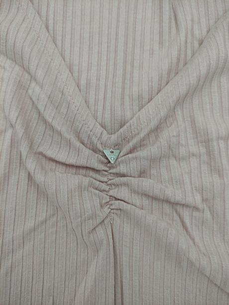 Rebrovane tričko, guess,s