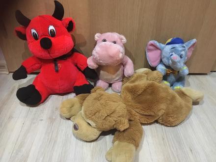 Plysaky čert a ine,