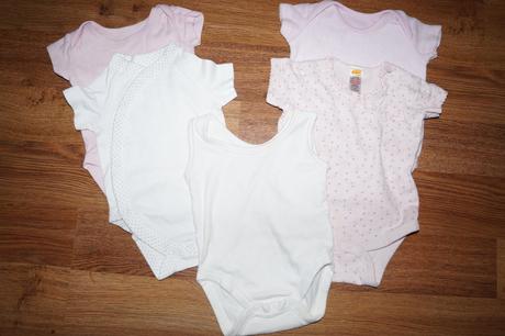 5 ks bodyniek za jednu cenu, mothercare,68