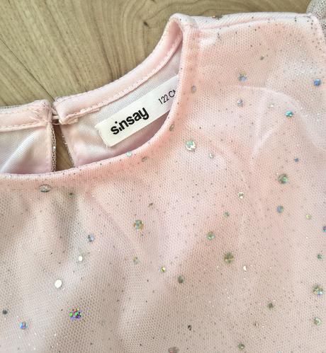 Tylové šaty s trblietkami, sinsay,122