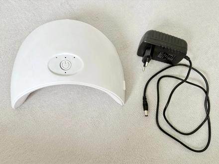 Lampa na gélové nechty, 