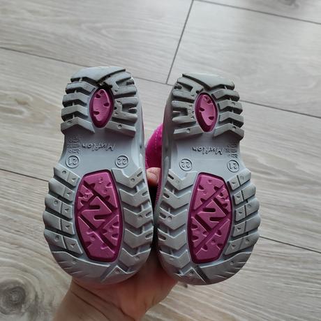 Snehule muflon, ren but,22