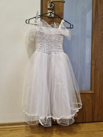 Spoločenské šaty, 116