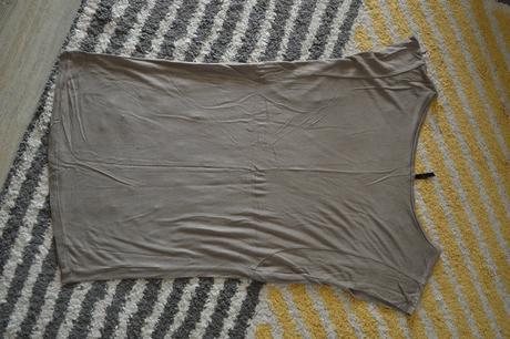 Tričká s dierkami, bershka,s