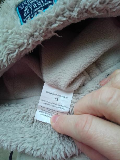 Čiapka- baranica, benetton,52