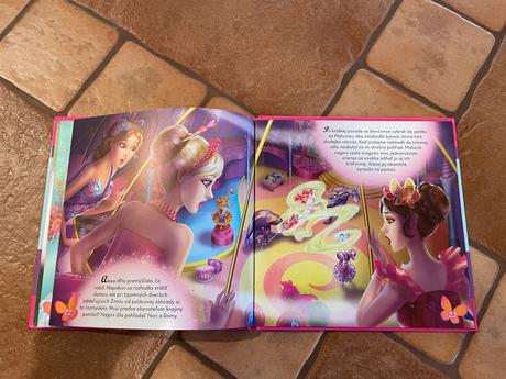 Barbie knizka,