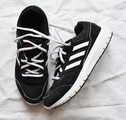 Čierne tenisky adidas v uk 5,5 naša 38 2/3, adidas,38