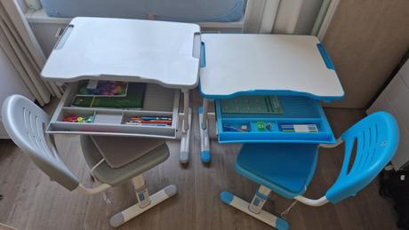 Detský stolík a stoličky, 