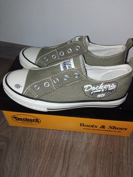 Nenosené chlapčenské topánky dockers, 34