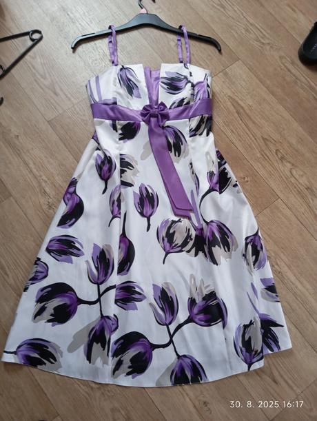 Spoločenské šaty, 38