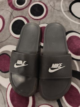Šlapky, nike,39