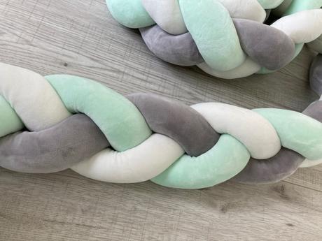 Mantinel do postieľky vrkoč, 