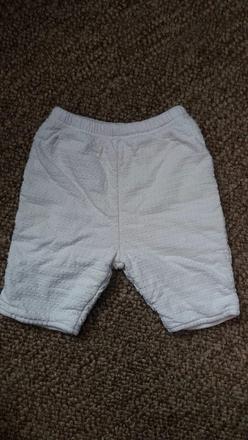 Podšité biele nohavice, 56