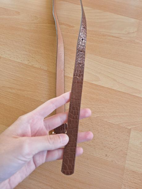 Klasický hnedý opasok, 