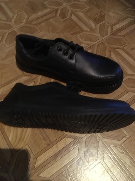 Čierne mokasiny, 41