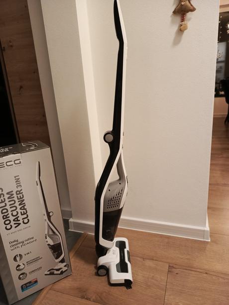 Tyčový vysávač ecg vt 4420, 