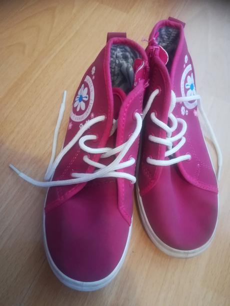 Dievčenské topánky, 29